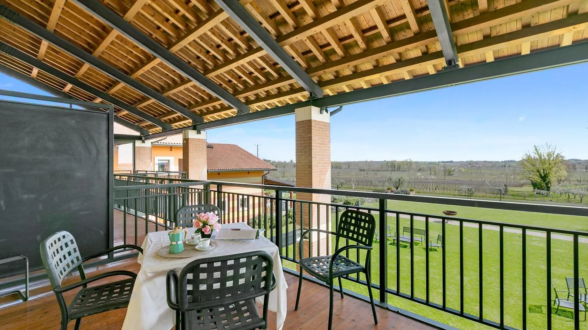 Almavite Wine Resort With Pool - Happy Rentals Desenzano del Garda Farm stay