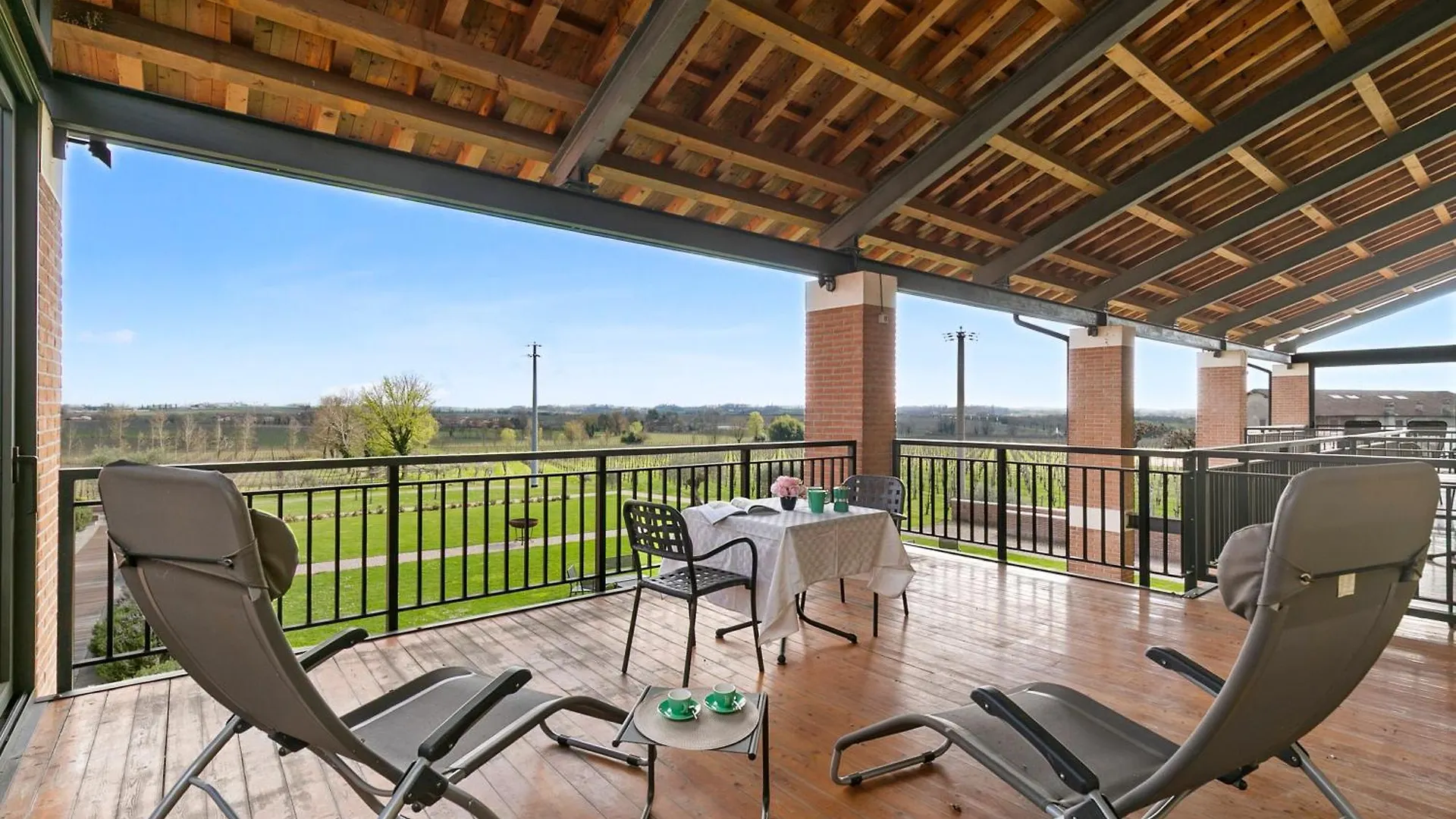 Almavite Wine Resort With Pool Desenzano del Garda Italie