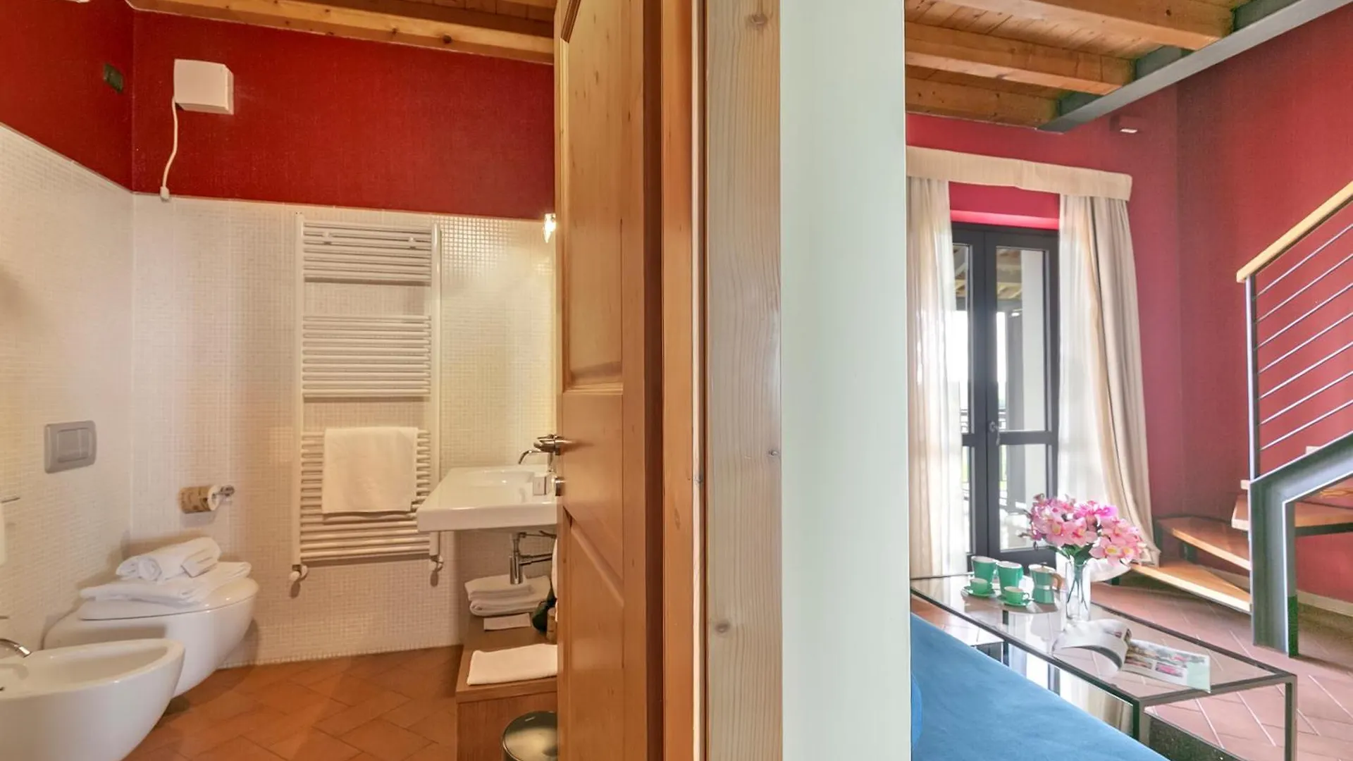 Almavite Wine Resort With Pool Desenzano del Garda