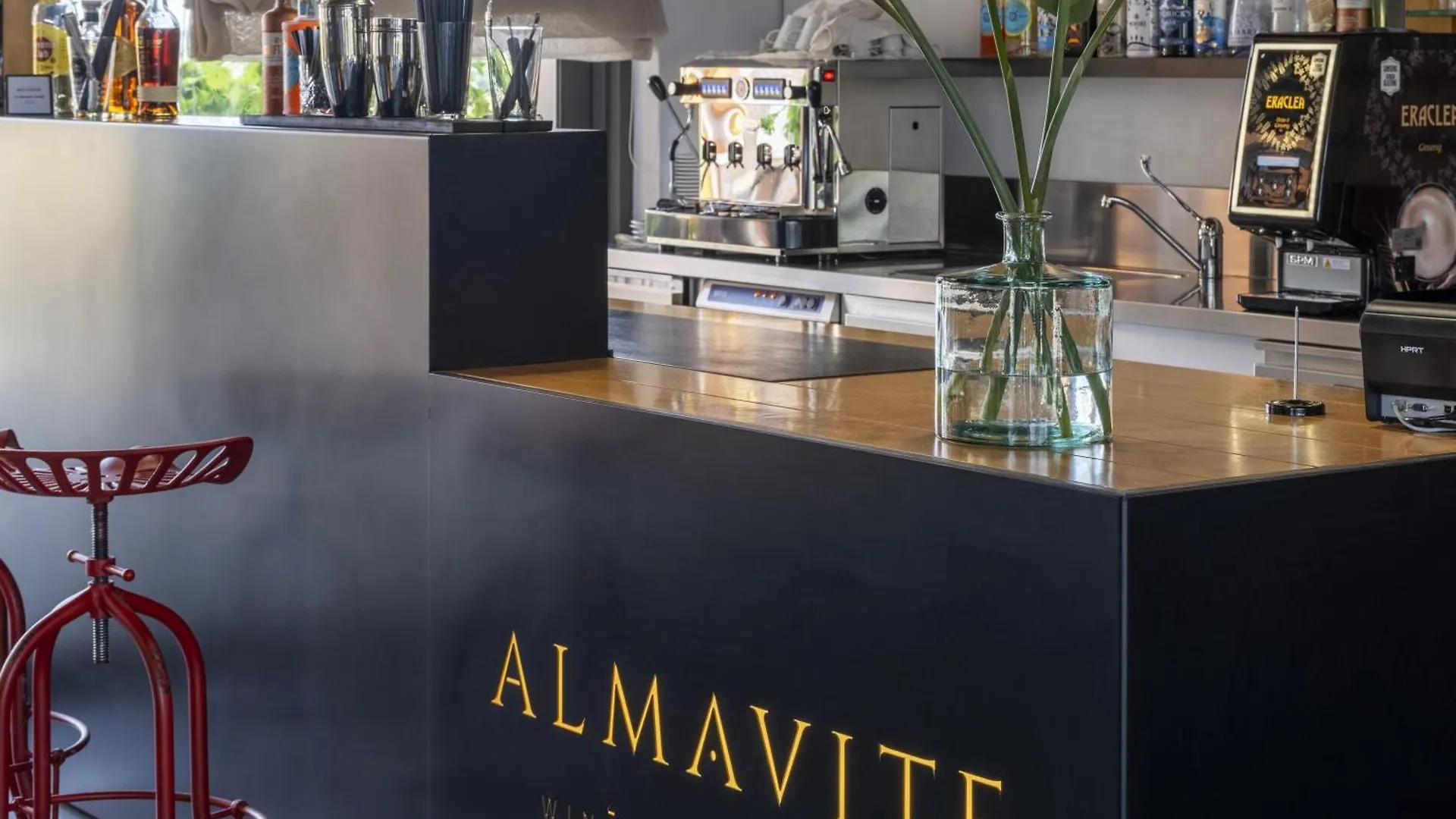 Almavite Wine Resort With Pool - Happy Rentals Ντεζεντσάνο ντελ Γκάρντα Κατάλυμα σε φάρμα