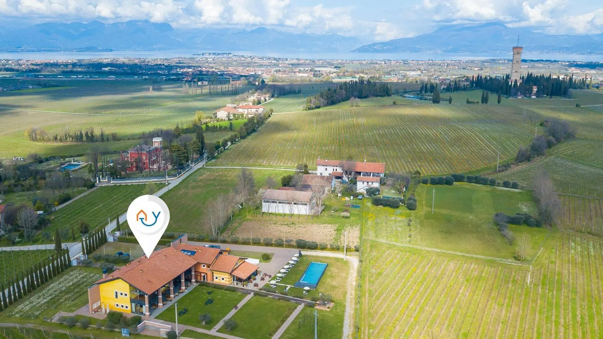 팜스테이 Almavite Wine Resort With Pool - Happy Rentals 데센자노델가르다 이탈리아