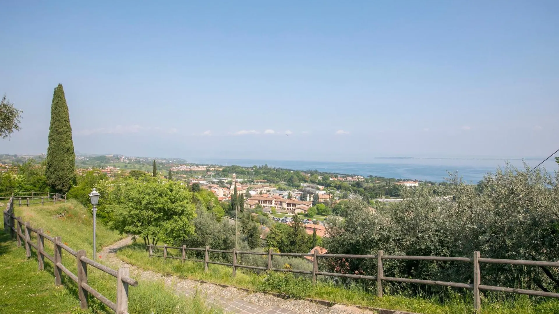 Almavite Wine Resort With Pool - Happy Rentals Ντεζεντσάνο ντελ Γκάρντα Κατάλυμα σε φάρμα