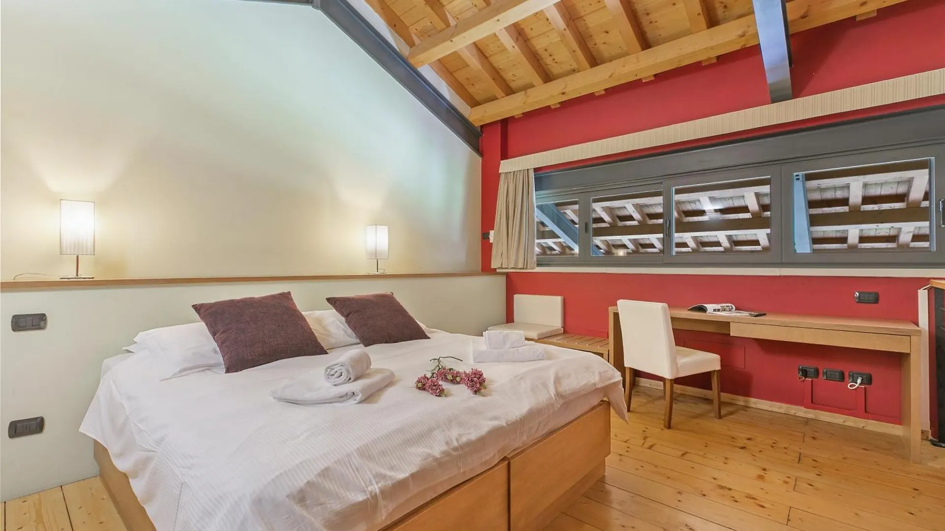 Almavite Wine Resort With Pool - Happy Rentals Desenzano del Garda Farm stay